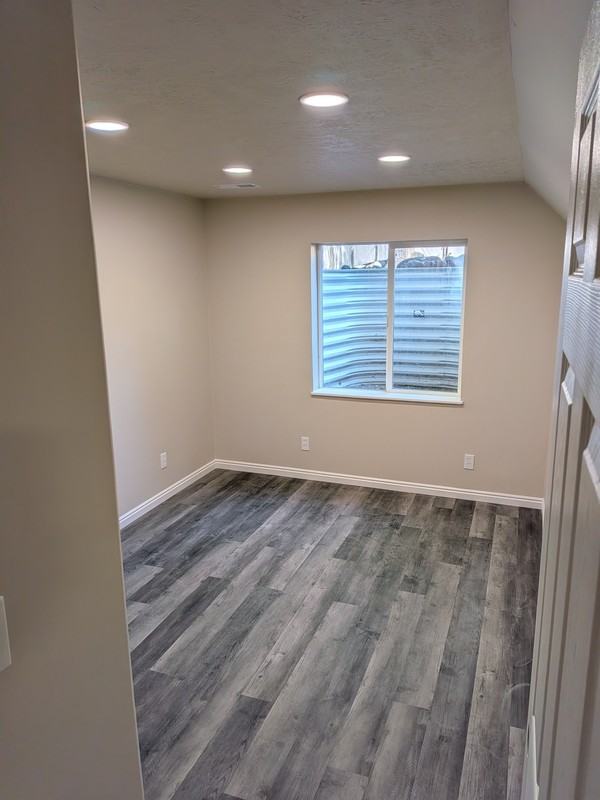 1020 W Euclid Ave - Photo 2 of 4