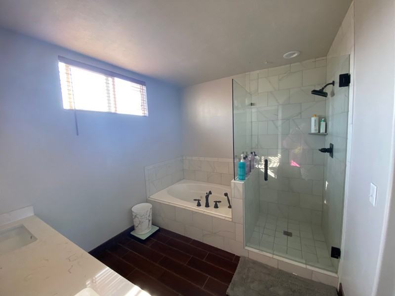 880 Wn - Photo 3 of 11