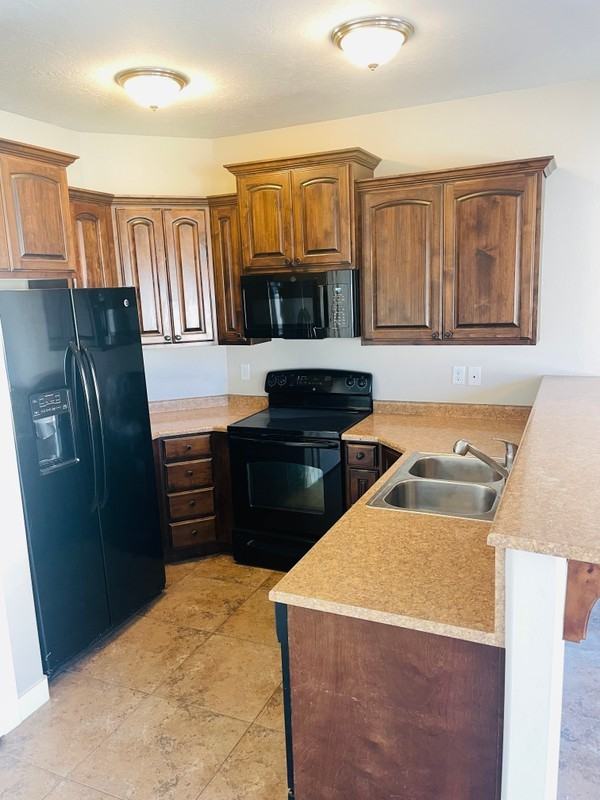 2576 W Cottonwood Dr - Photo 4 of 15