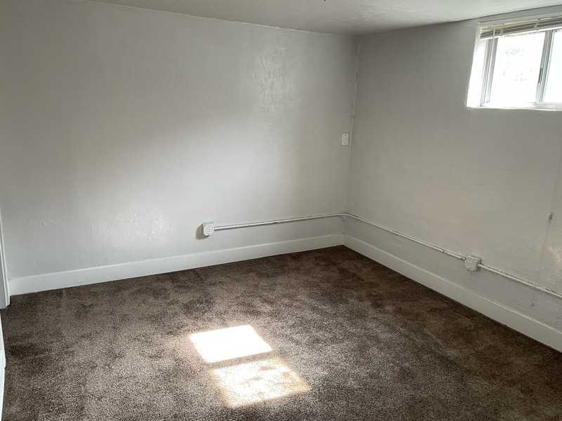 848 Nw - Photo 5 of 19