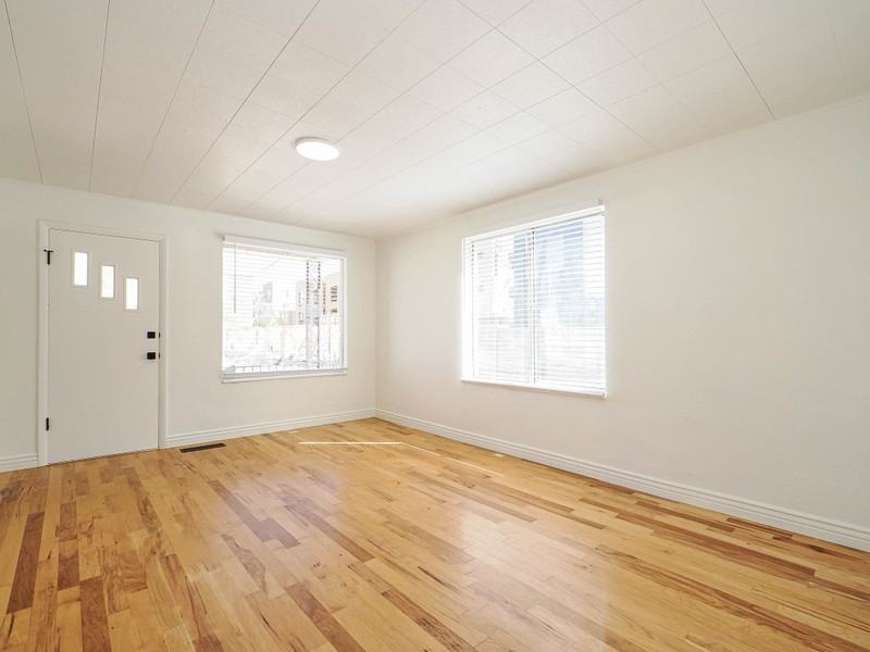 843 W Emeril Ave - Photo 3 of 25