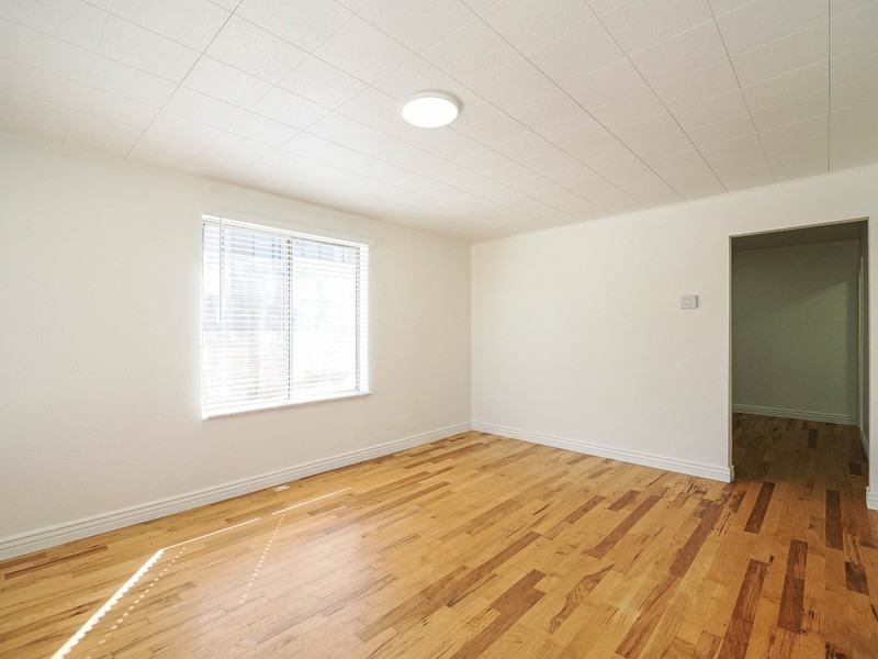 843 W Emeril Ave - Photo 6 of 25