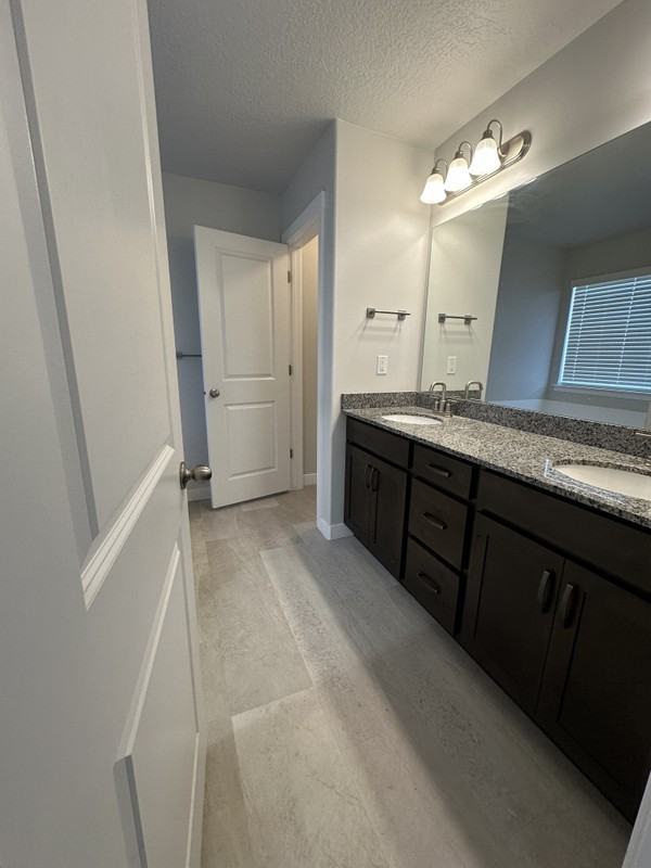 4114 W Harmony Dr - Photo 2 of 10