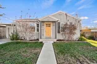 916 E Crandall Ave - Photo 1 of 1
