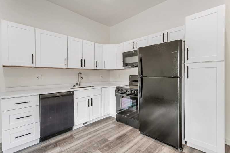 720 W Jackson Ave #1 - Photo 2 of 11