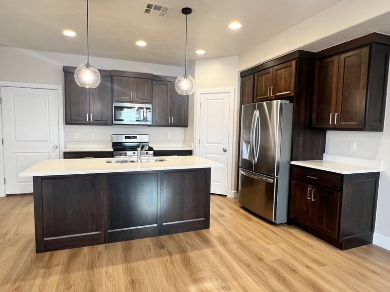 843 S American Beech Ln - Photo 4 of 13