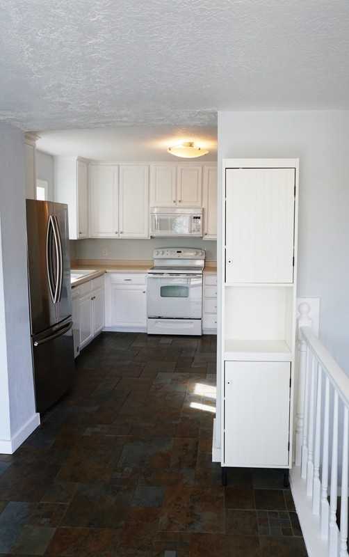 571 E St - Photo 7 of 21