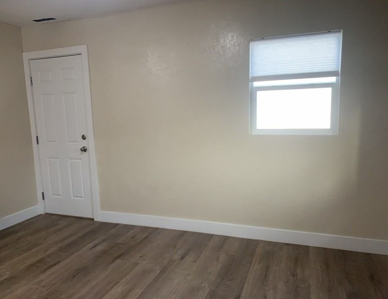 610 W 3rd Ave #2 - Photo 6 of 21