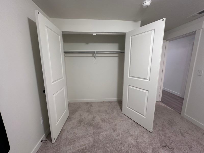 933 E Blackfeet Dr - Photo 5 of 11