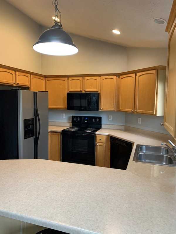 1438 W Brunello Dr - Photo 2 of 10
