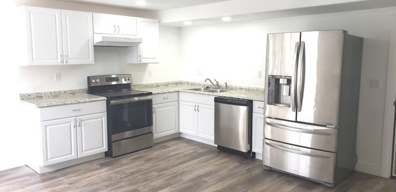 142 Es - Photo 2 of 18
