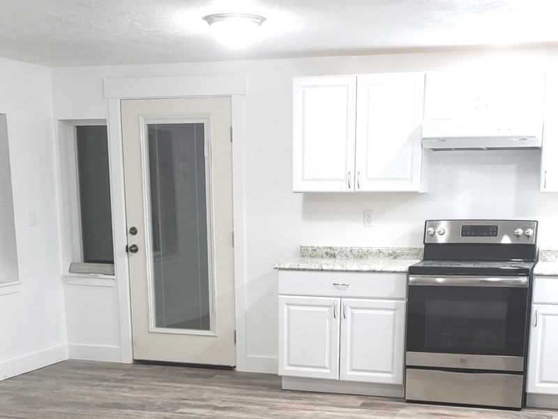142 Es - Photo 3 of 18