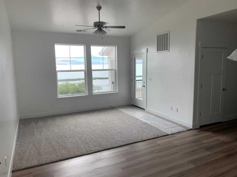505 Nw #J301 - Photo 2 of 15