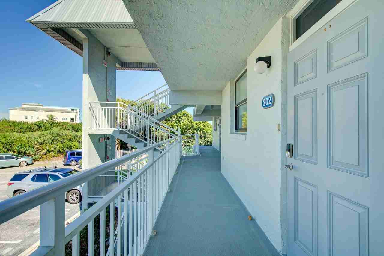 2101 S Atlantic Ave #202 - Photo 4 of 20