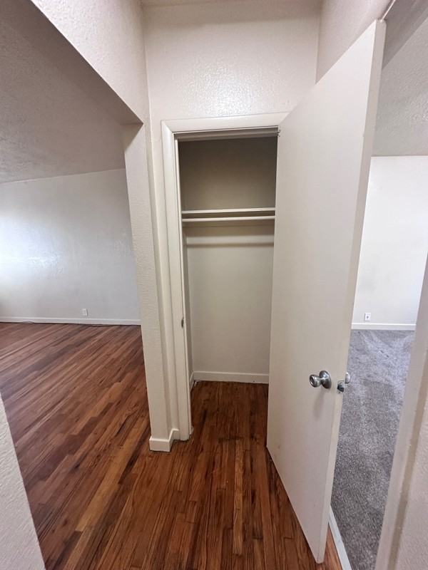 532 N Redwood Rd #1 - Photo 5 of 14