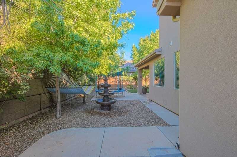 674 Bear Claw Dr - Photo 2 of 11
