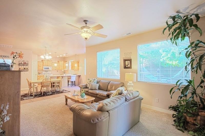 674 Bear Claw Dr - Photo 5 of 11
