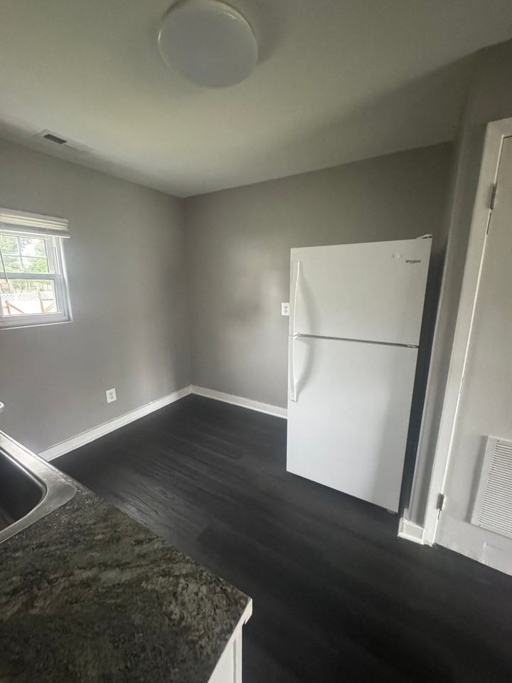 4416 E Bayley St - Photo 6 of 16