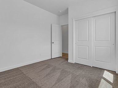 407 Sw - Photo 6 of 11