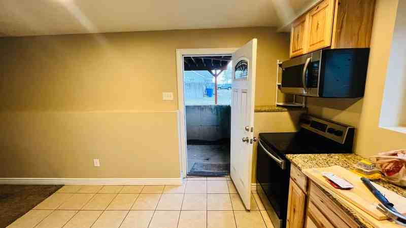 3016 Wn - Photo 4 of 27