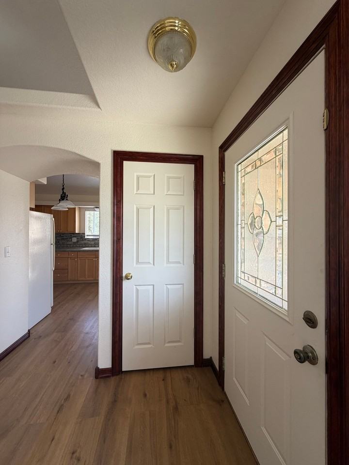 112 8th St - Photo 2 of 4
