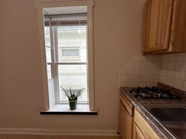 362 E Broadway #2 - Photo 7 of 19