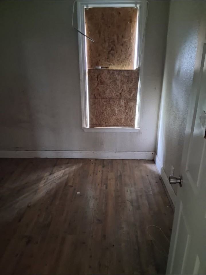 1610 S Lydia Ave - Photo 7 of 20