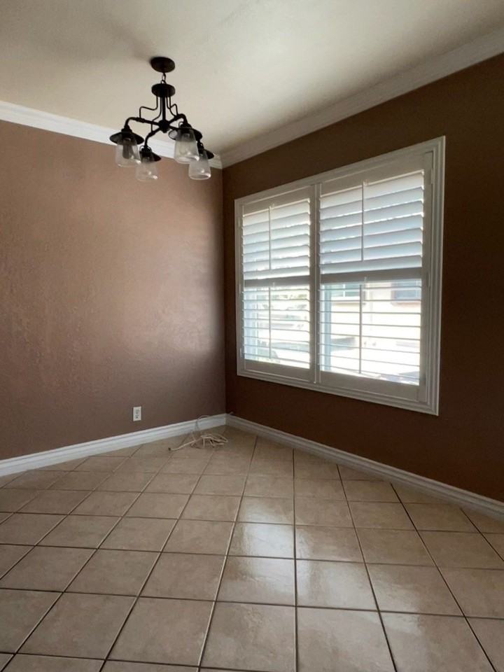 1116 N Barston Ave - Photo 6 of 13