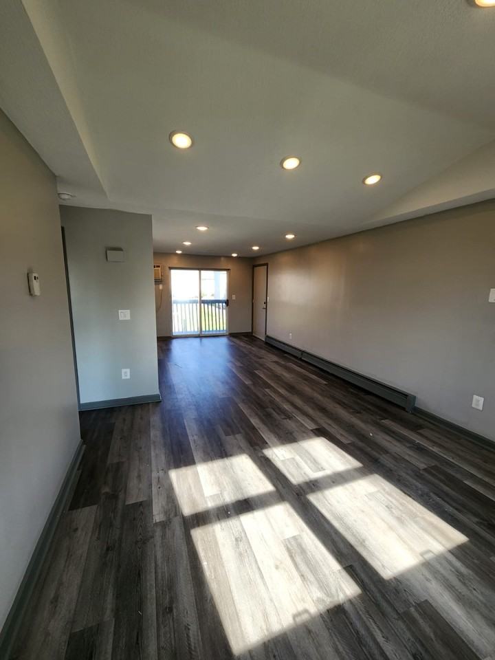 94 West St #20 - Photo 4 of 14