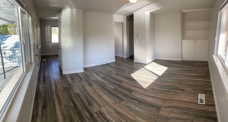 341 E Blaine Ave #1 - Photo 4 of 10