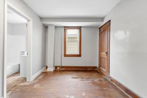 featured image of 4 Baxter St #LEFT