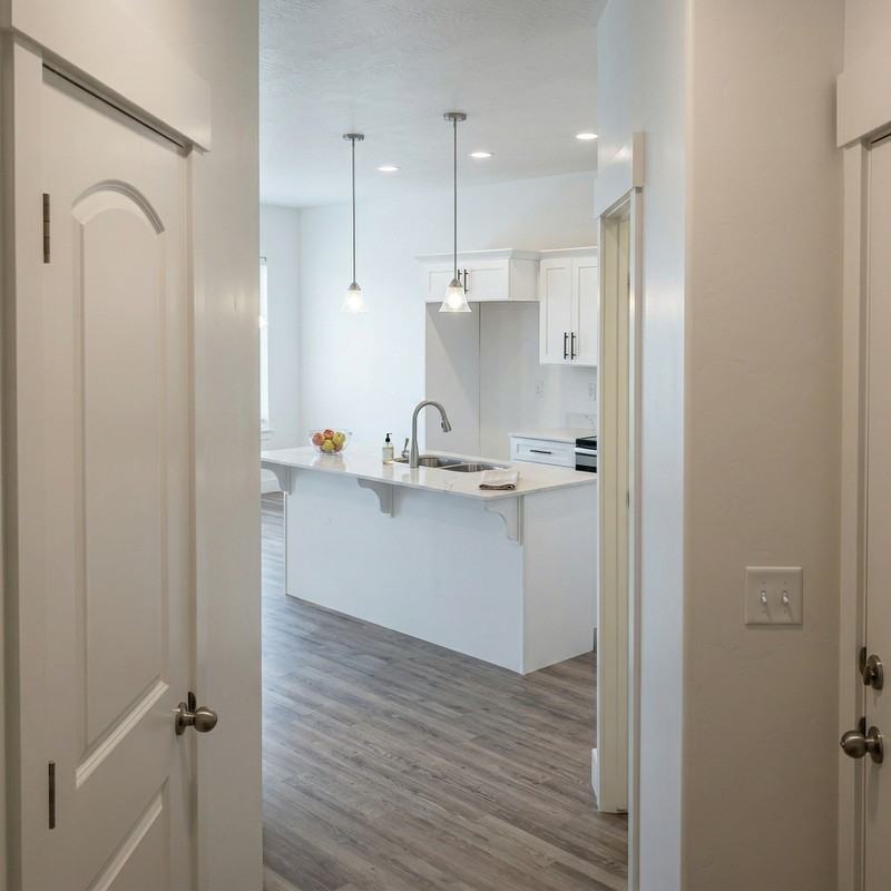 2032 Nw - Photo 4 of 21