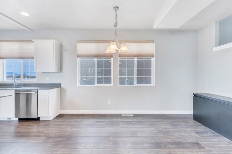 5749 N Osprey Dr - Photo 4 of 17