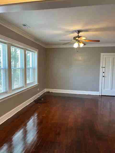 1640 N Lamon Ave - Photo 4 of 9