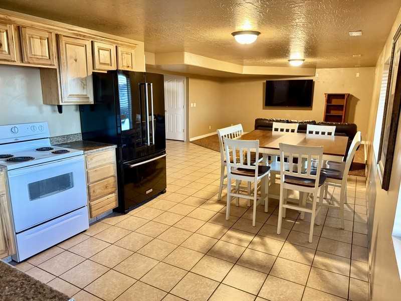 13305 S Cocomo Ct - Photo 3 of 26