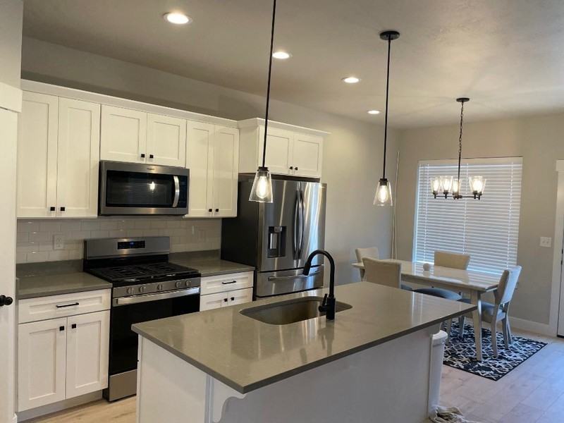 3760 W Big Horn Dr - Photo 3 of 10