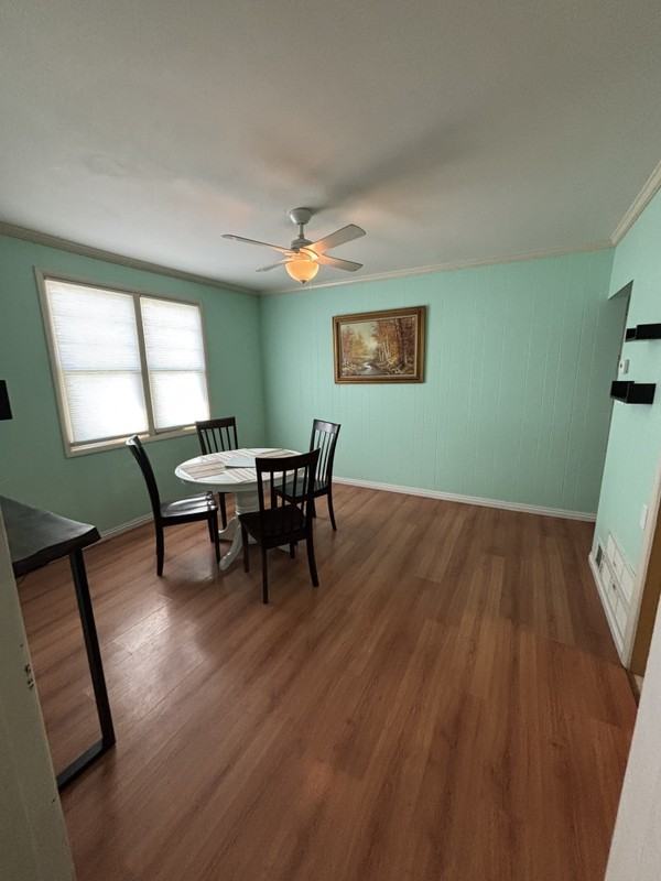 1679 Fowler Ave - Photo 5 of 10