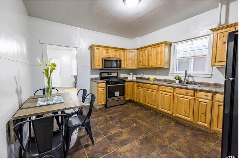 254 Sw - Photo 5 of 20