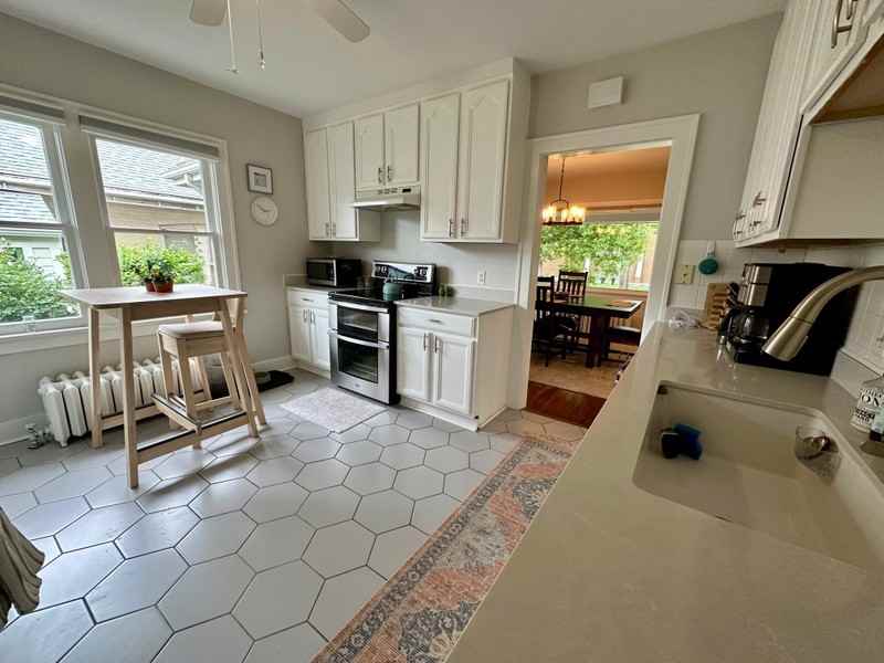 1097 S Denver St #2 - Photo 3 of 13