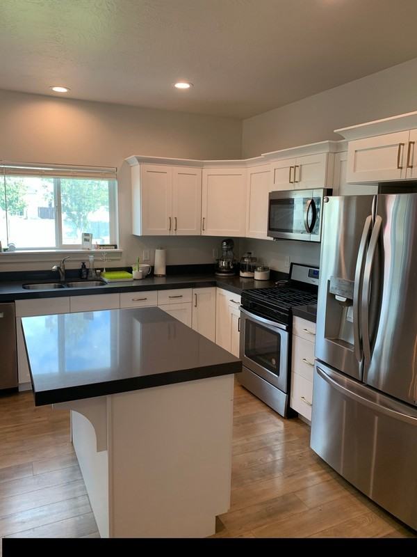 70 N Geneva Rd - Photo 4 of 13