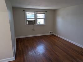 featured image of 2563 Hawthorne Ave #2