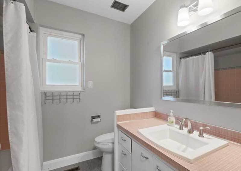 376 Lauralin Dr - Photo 4 of 12