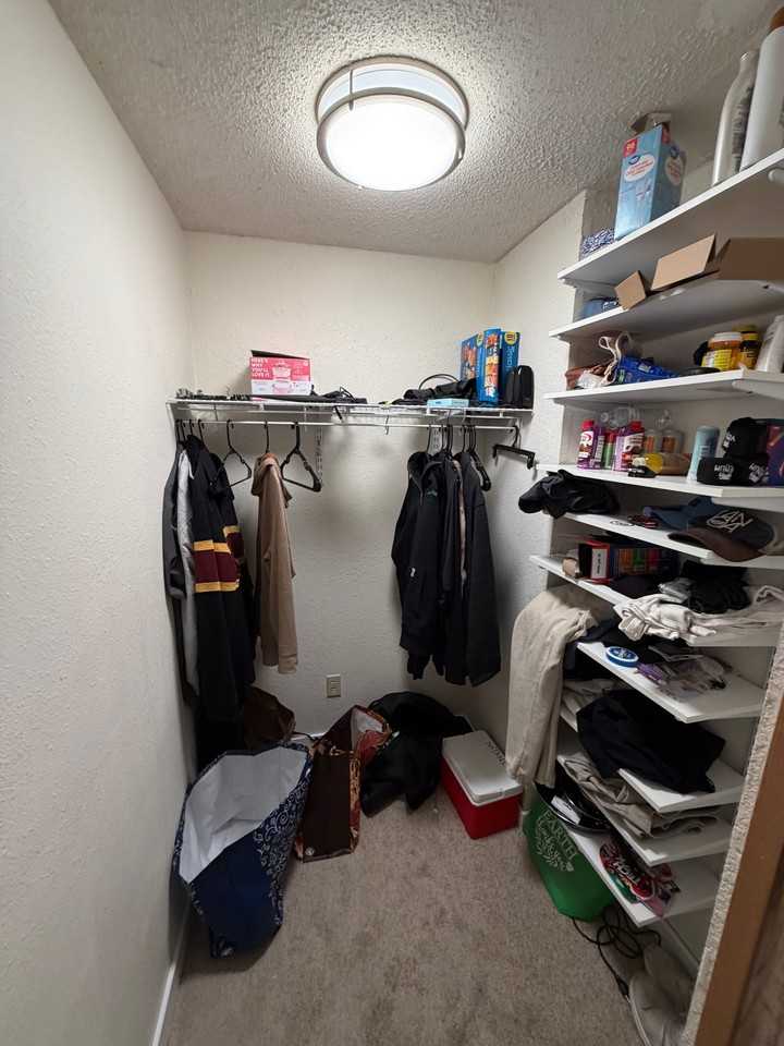 2914 Sunset Dr W - Photo 3 of 10
