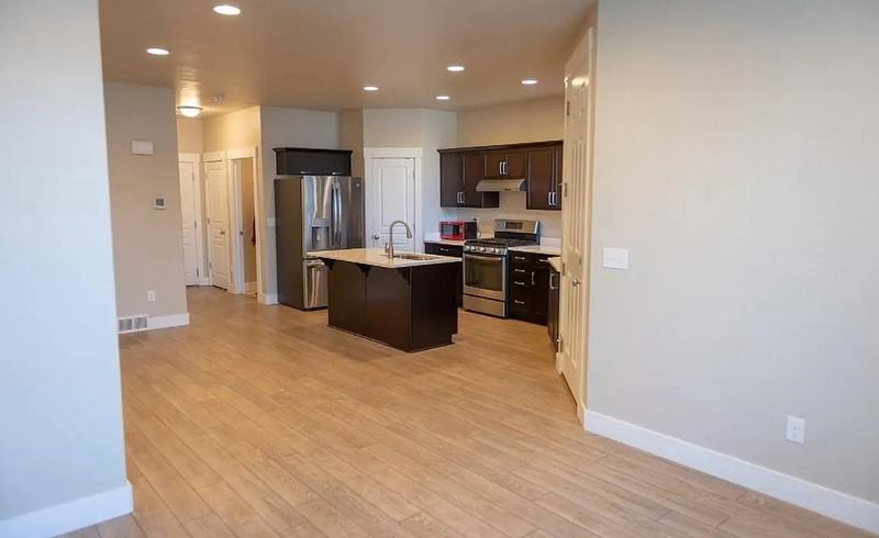 357 E Vancott Way #2 - Photo 4 of 26