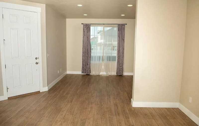 357 E Vancott Way #2 - Photo 7 of 26