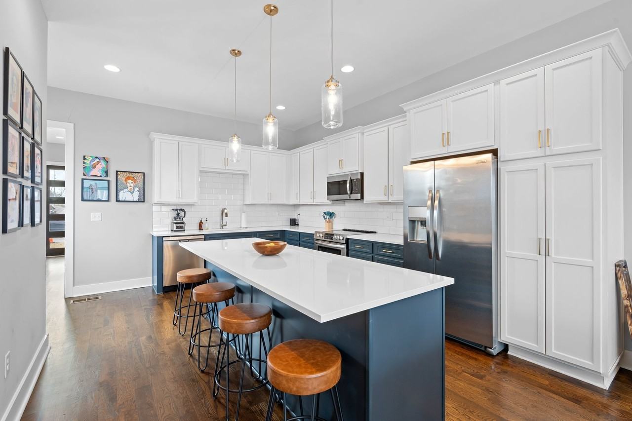 229 Duke St - Photo 6 of 26