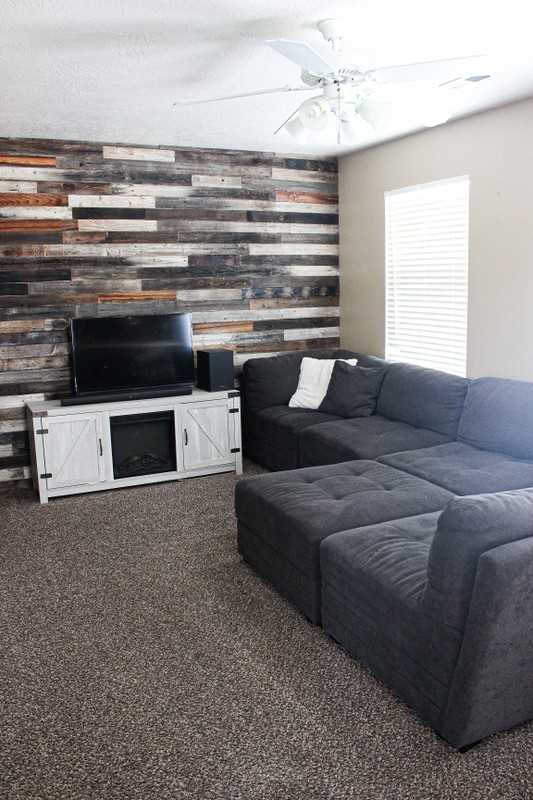 376 W Plum Pl - Photo 4 of 20