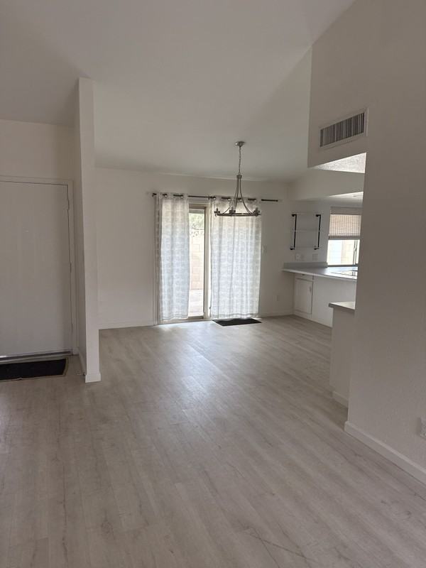 18014 N 45th Ave - Photo 6 of 17