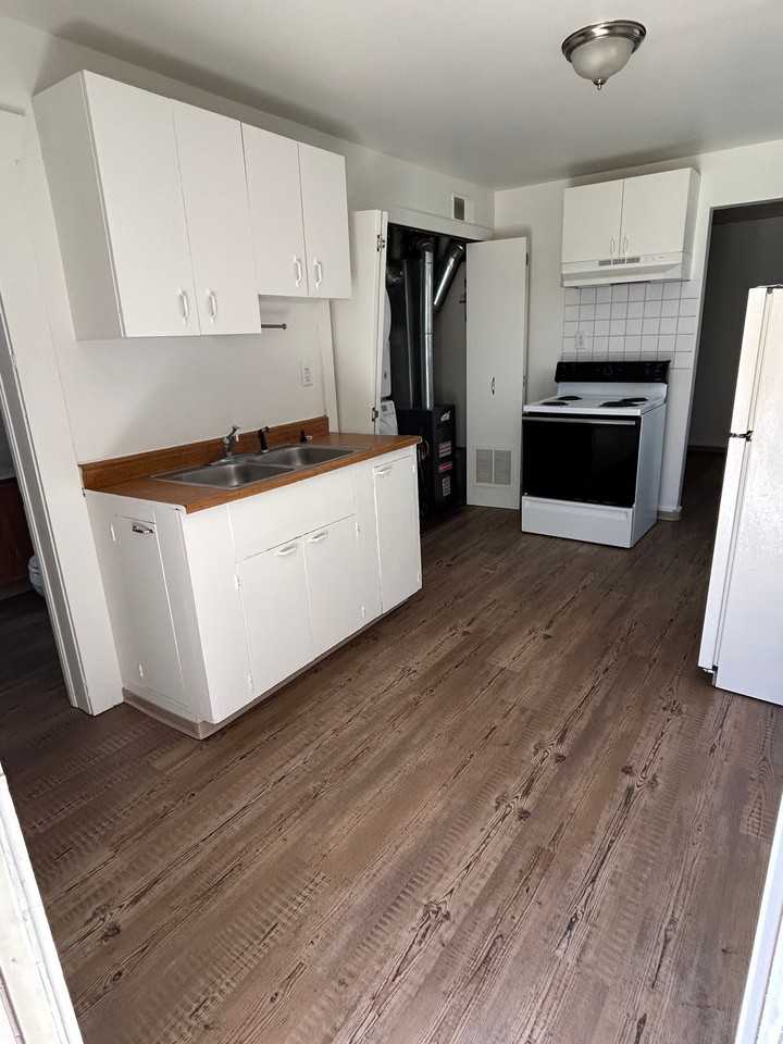 723 9th St N #723-9thSTN - Photo 2 of 11