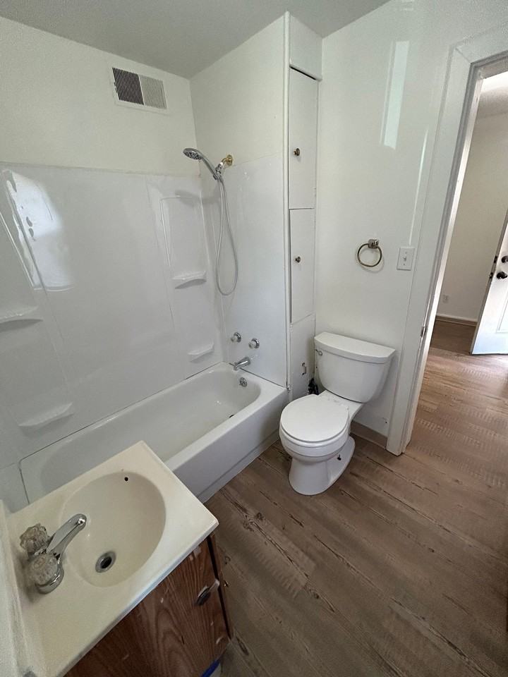 723 9th St N #723-9thSTN - Photo 7 of 11